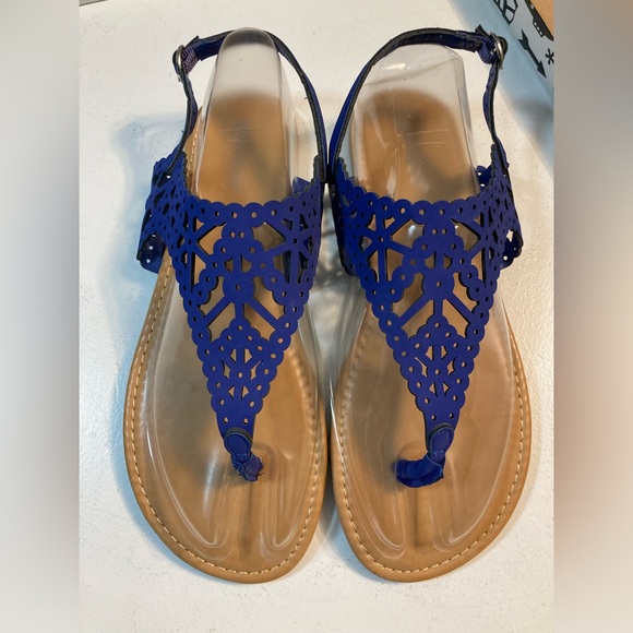 BAMBOO Shoes - NWT NEW Bamboo Ladies’ Size 9 Blue Flat Sandals Cutout Thong Slingbacks